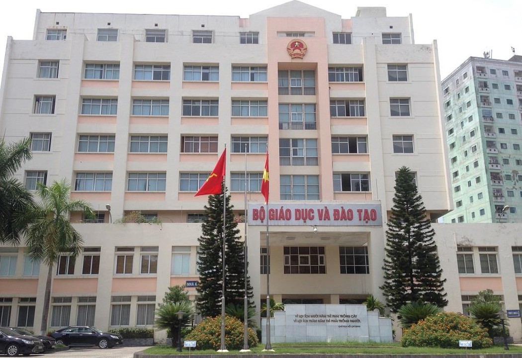 Ban Bí thư thi hành kỷ luật ông Phùng Xuân Nhạ và một số cán bộ khác